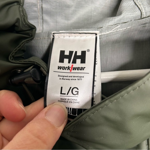 Helly Hansen Green Raincoat men’s large - Picture 4 of 7